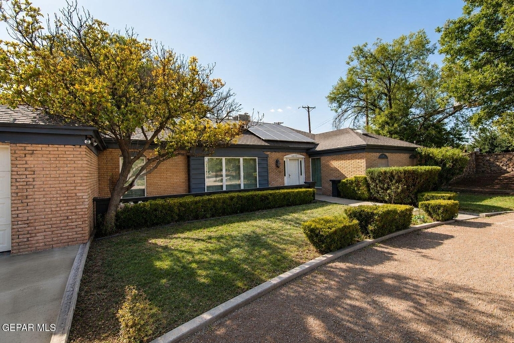 5051 Montoya Drive - Photo 2