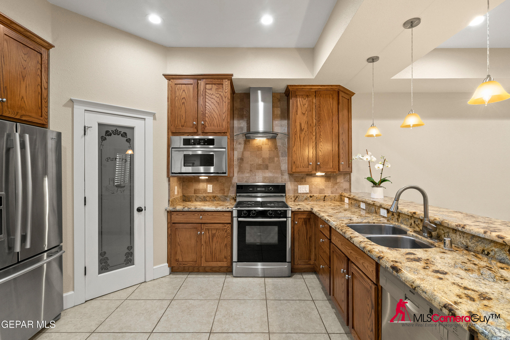 5721 Caprock Court - Photo 12