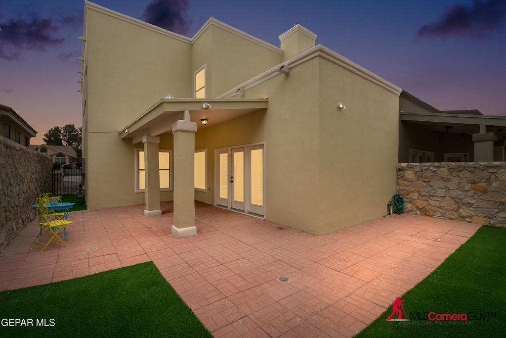 5721 Caprock Court - Photo 4