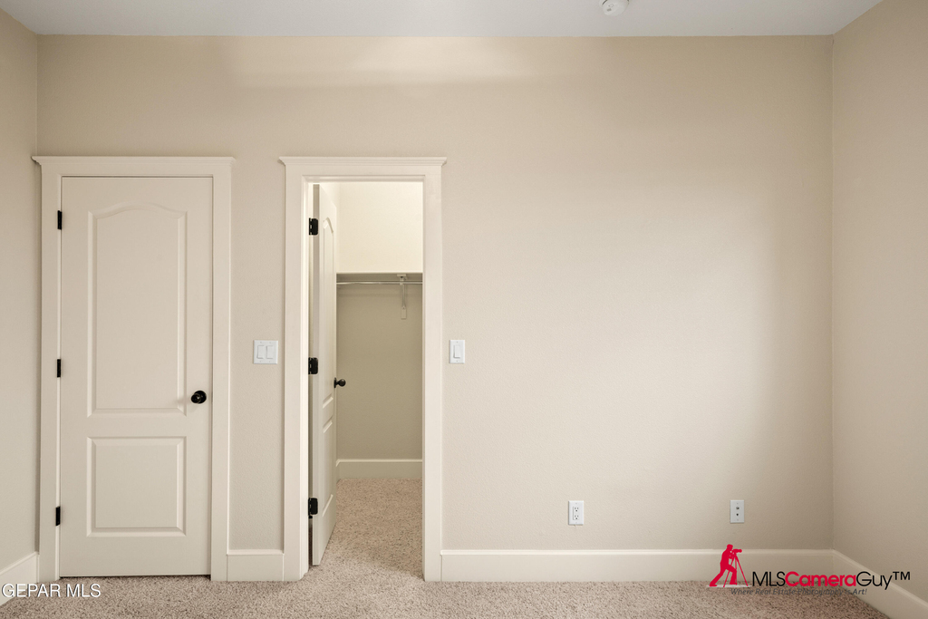 5721 Caprock Court - Photo 29