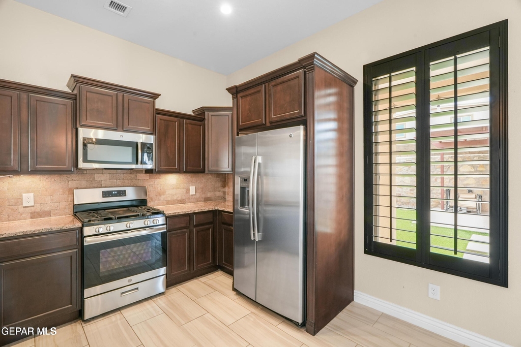 14860 Harry Flournoy Avenue - Photo 24