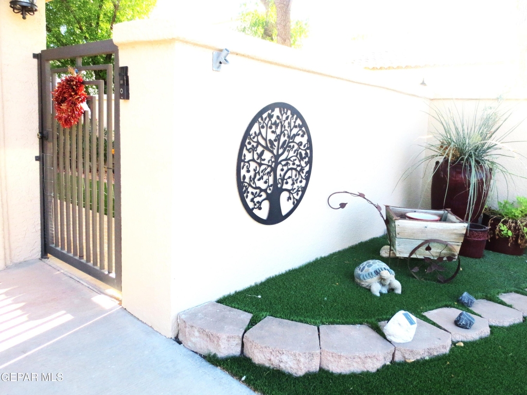 4574 Weeping Willow Drive - Photo 2