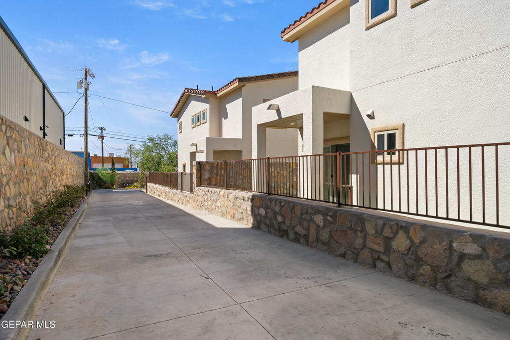 6305 Palo Verde Place - Photo 36