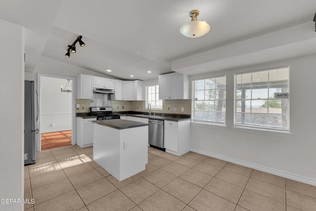 6637 Mariposa Drive - Photo 15