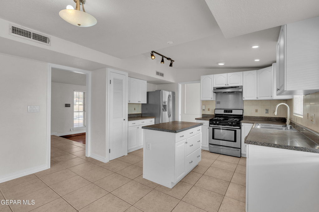 6637 Mariposa Drive - Photo 17