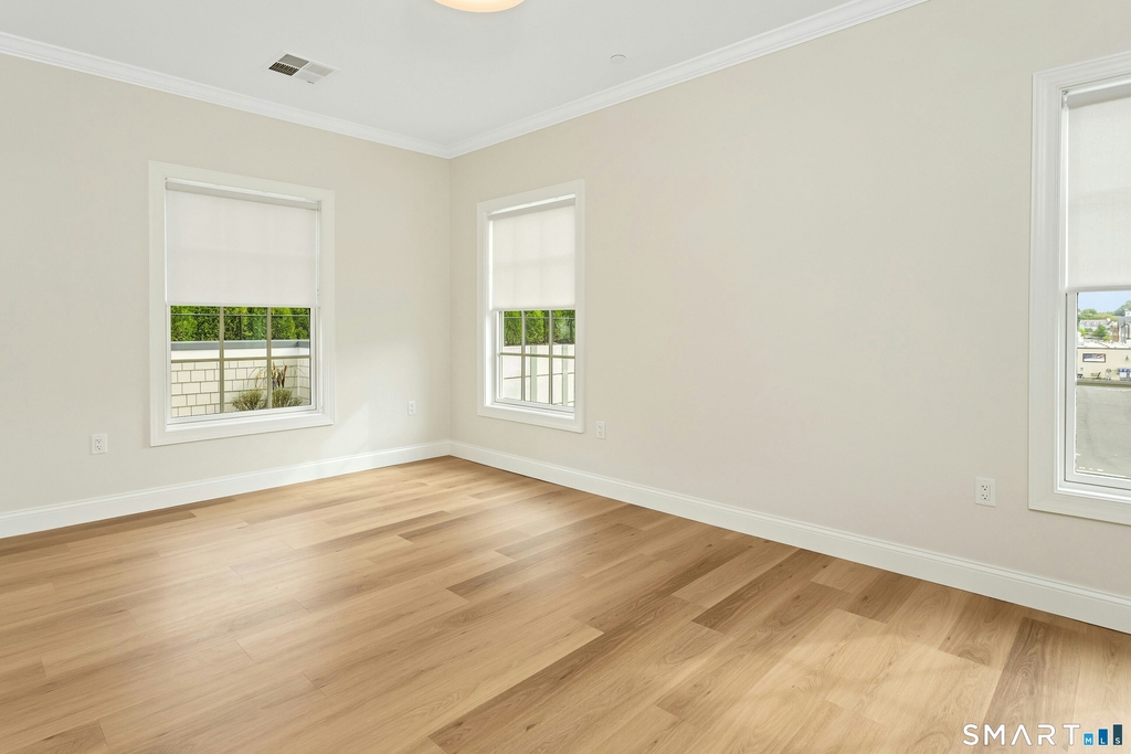 340 Heights Road - Photo 10