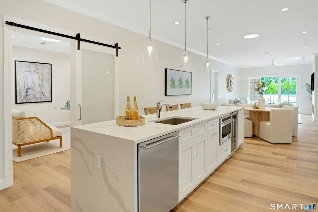 340 Heights Road - Photo 5