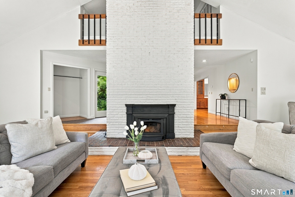 200 Deer Lane - Photo 5