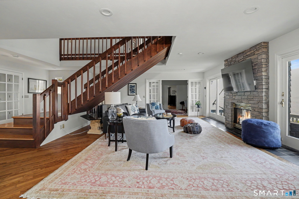 54 Shore Road - Photo 2