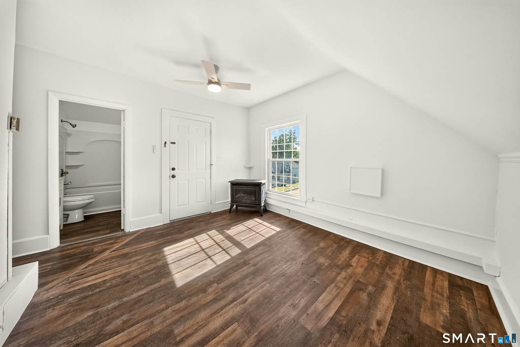 42-46 Hanford Avenue - Photo 6