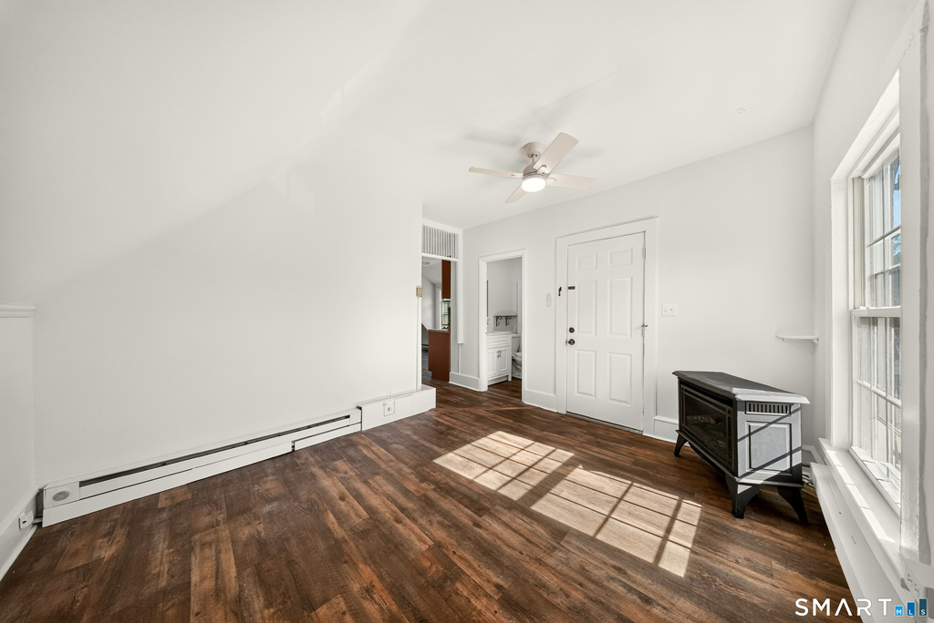 42-46 Hanford Avenue - Photo 7