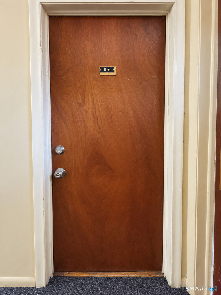 241 Laurel Street - Photo 1