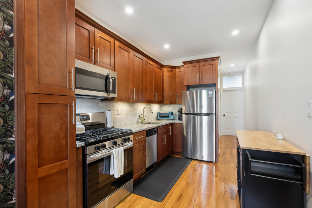 111 Skillman Avenue - Photo 2