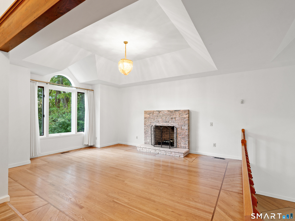 8 Sierra Way - Photo 1