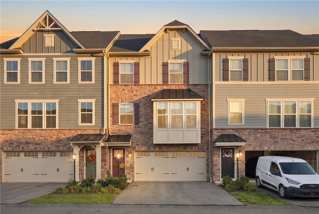 6003 Lampl Ln - Photo 0