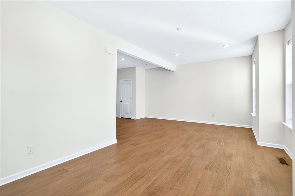 600 Dana Dr - Photo 5