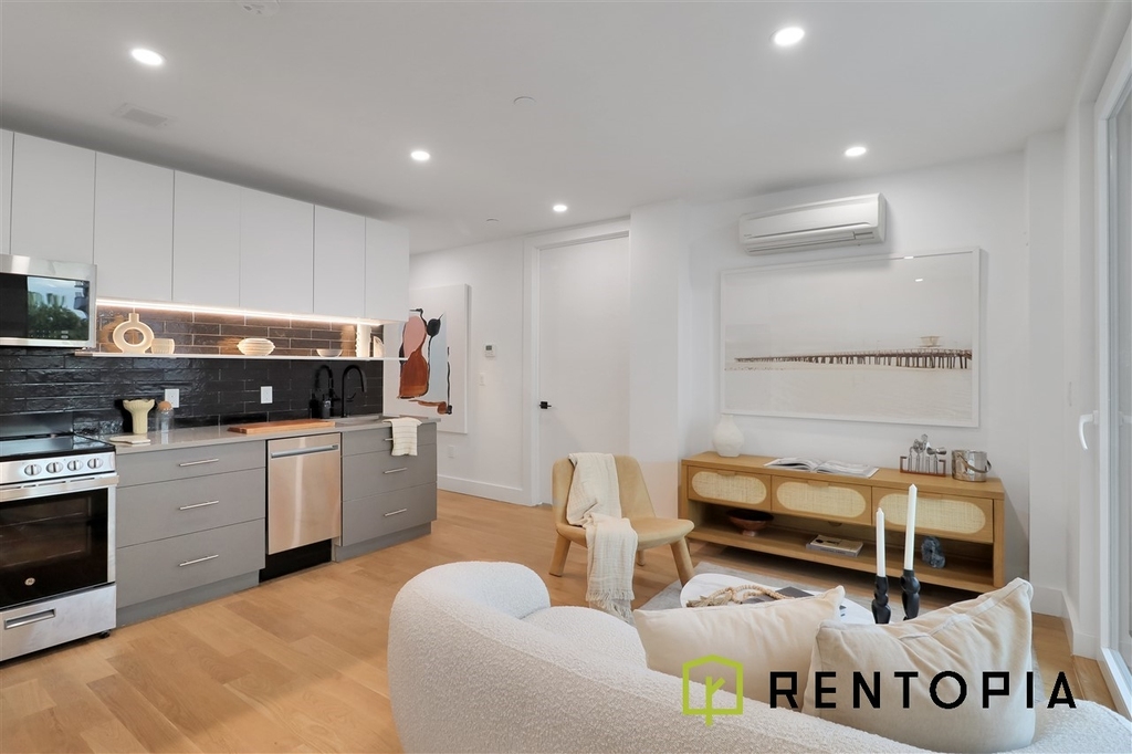 350 Meeker Avenue #5B - Photo 3