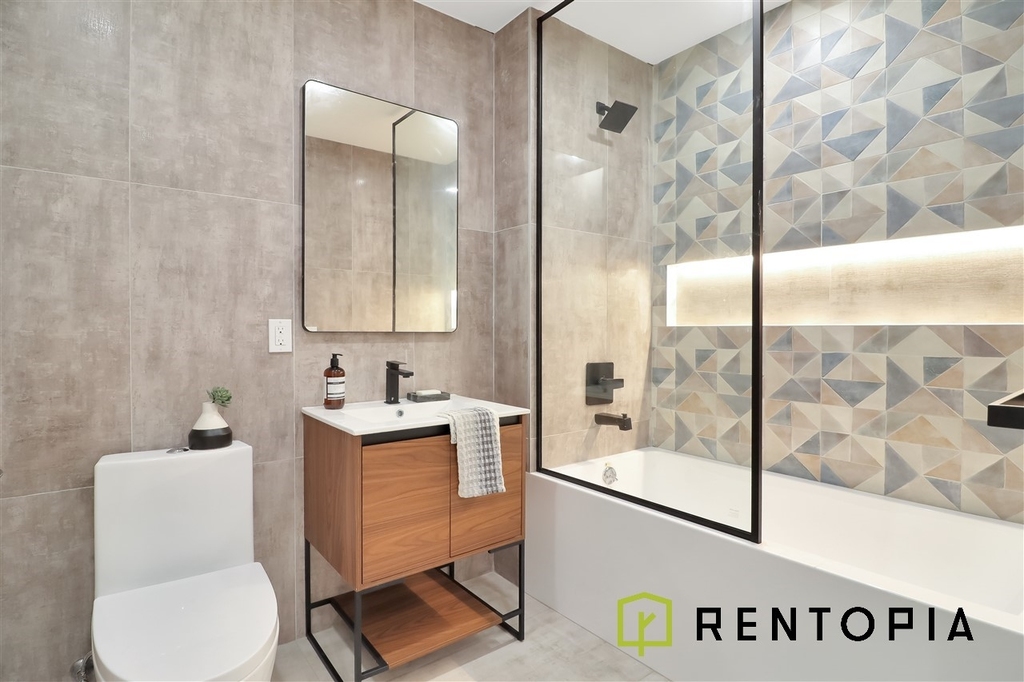 350 Meeker Avenue #5B - Photo 5
