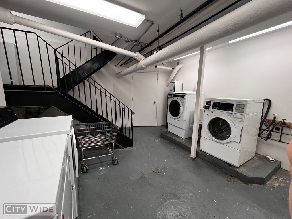 236 Mulberry Street - Photo 4
