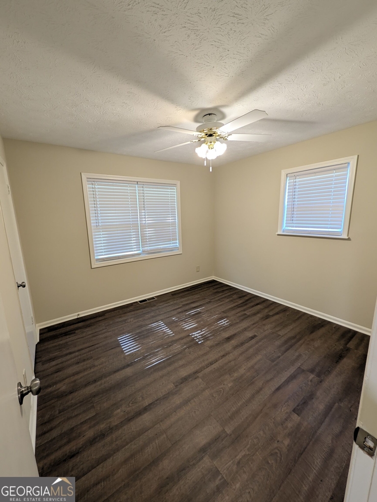 723 Cardinal Circle - Photo 1