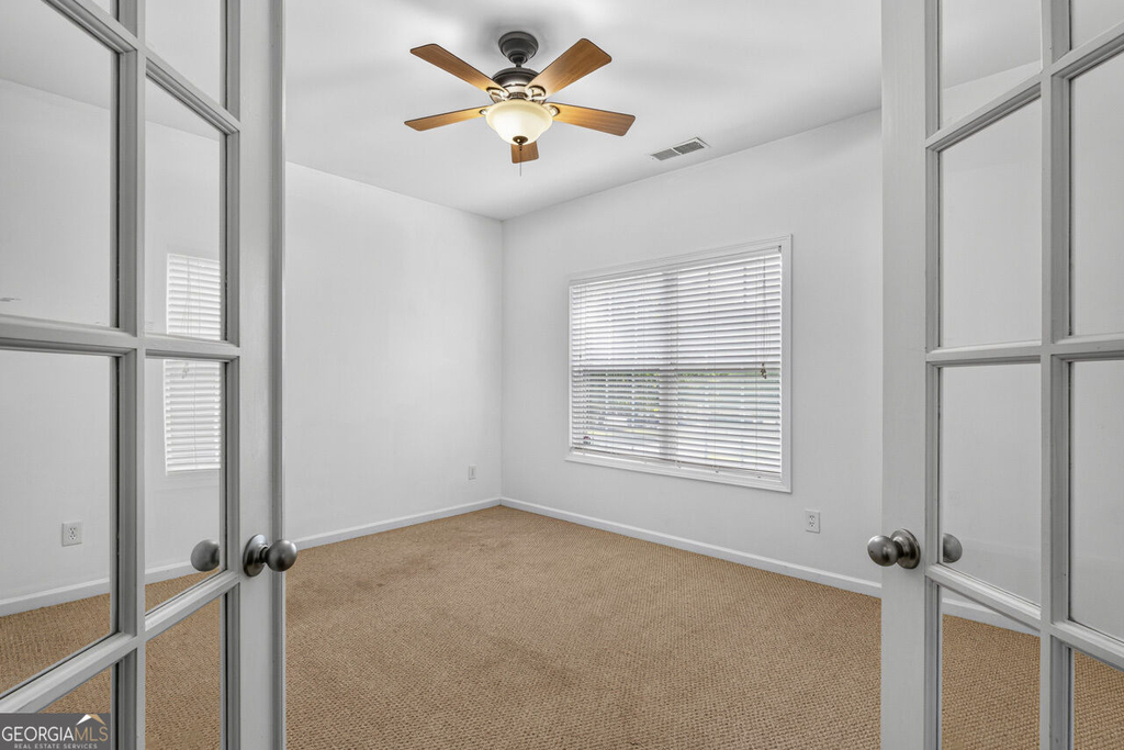 1201 Shelborne Way - Photo 7