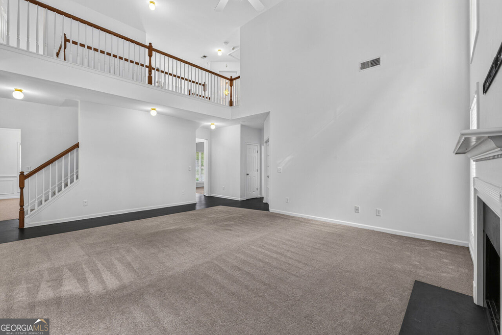 1201 Shelborne Way - Photo 5