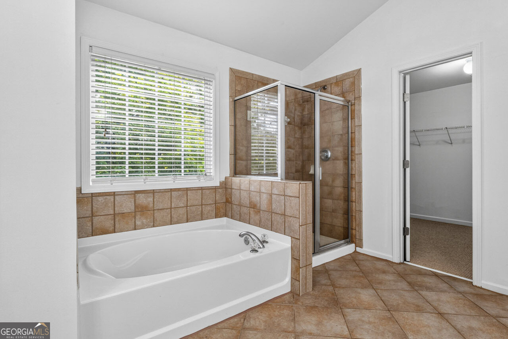 1201 Shelborne Way - Photo 3