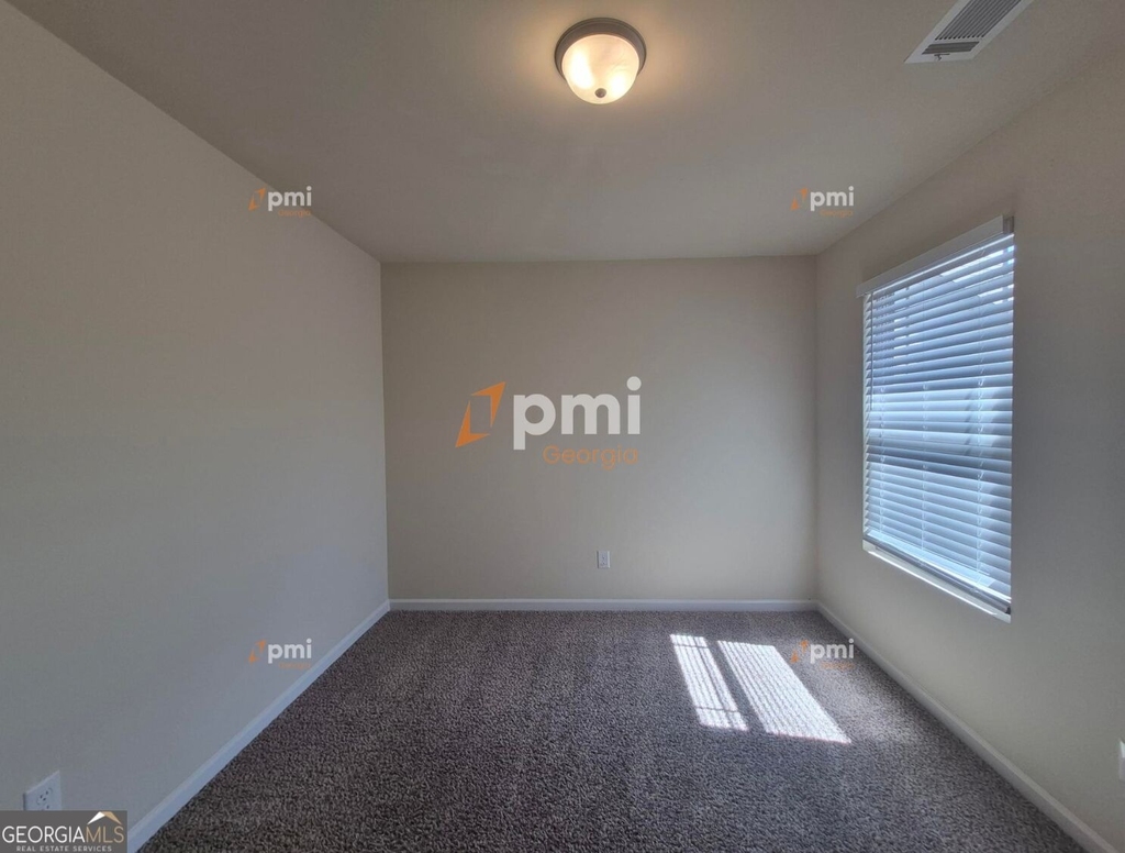 1236 Faye Court - Photo 11