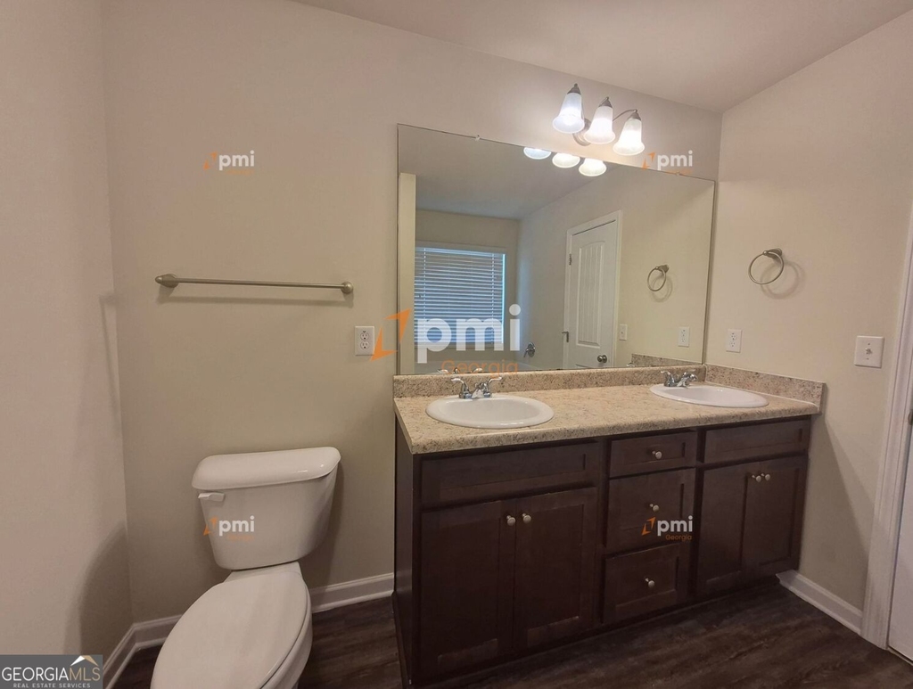 1236 Faye Court - Photo 16