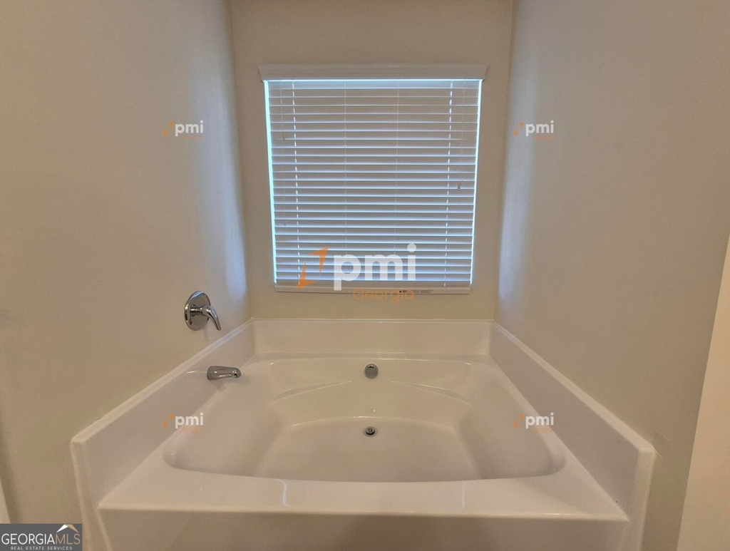 1236 Faye Court - Photo 17