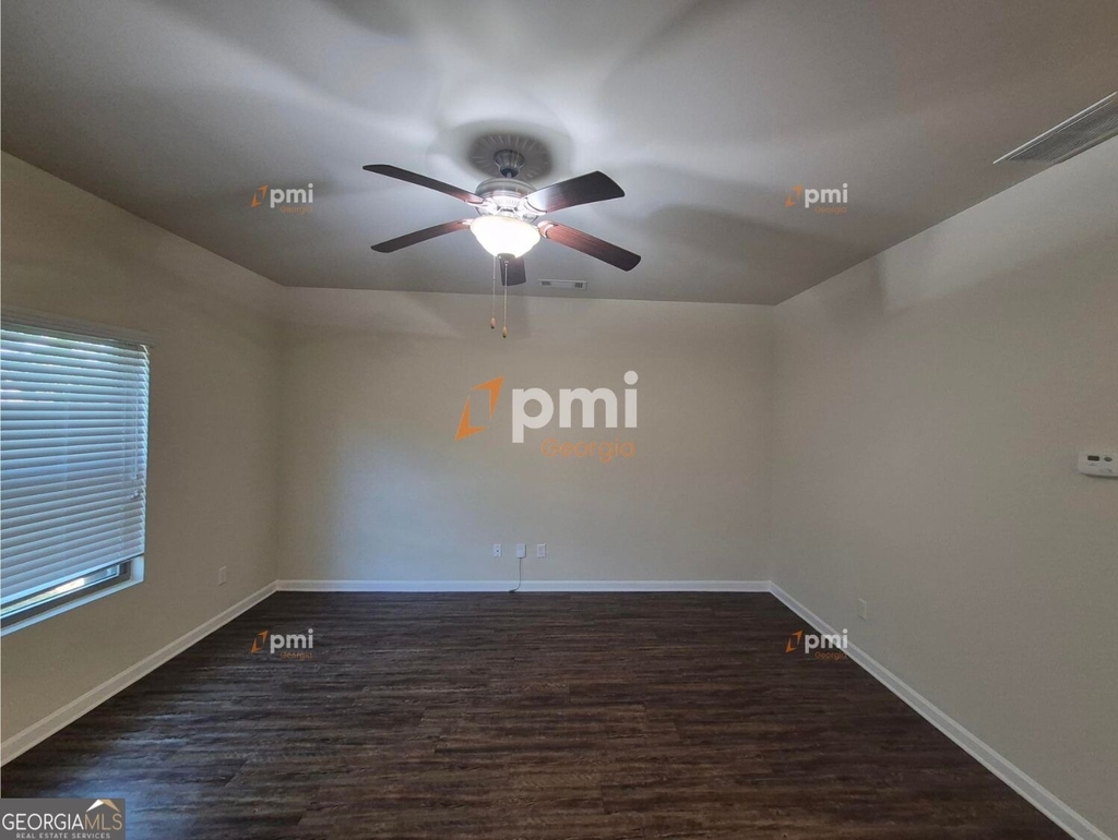 1236 Faye Court - Photo 3