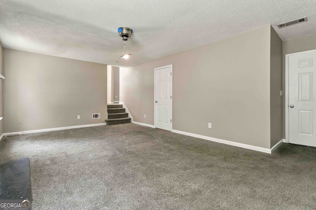 7049 Sir Galahad Way - Photo 9