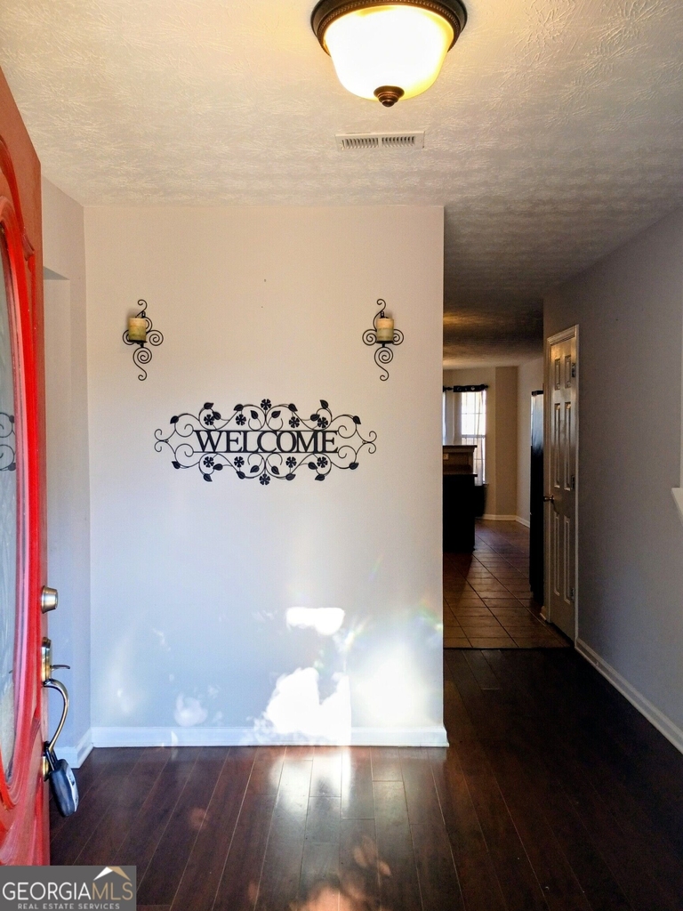 295 Vaness Drive - Photo 1