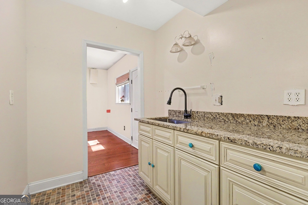 3169 N Hembree Road - Photo 31