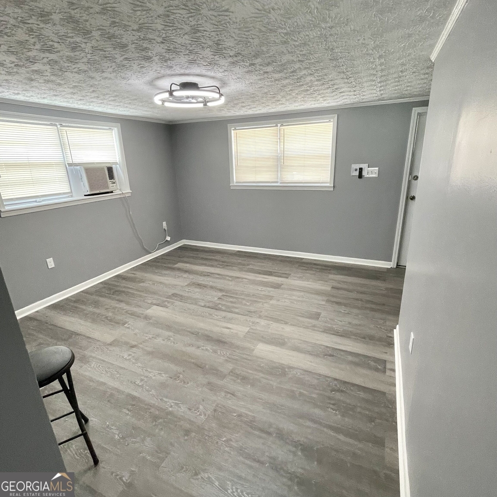 306 E Moore Street - Photo 1
