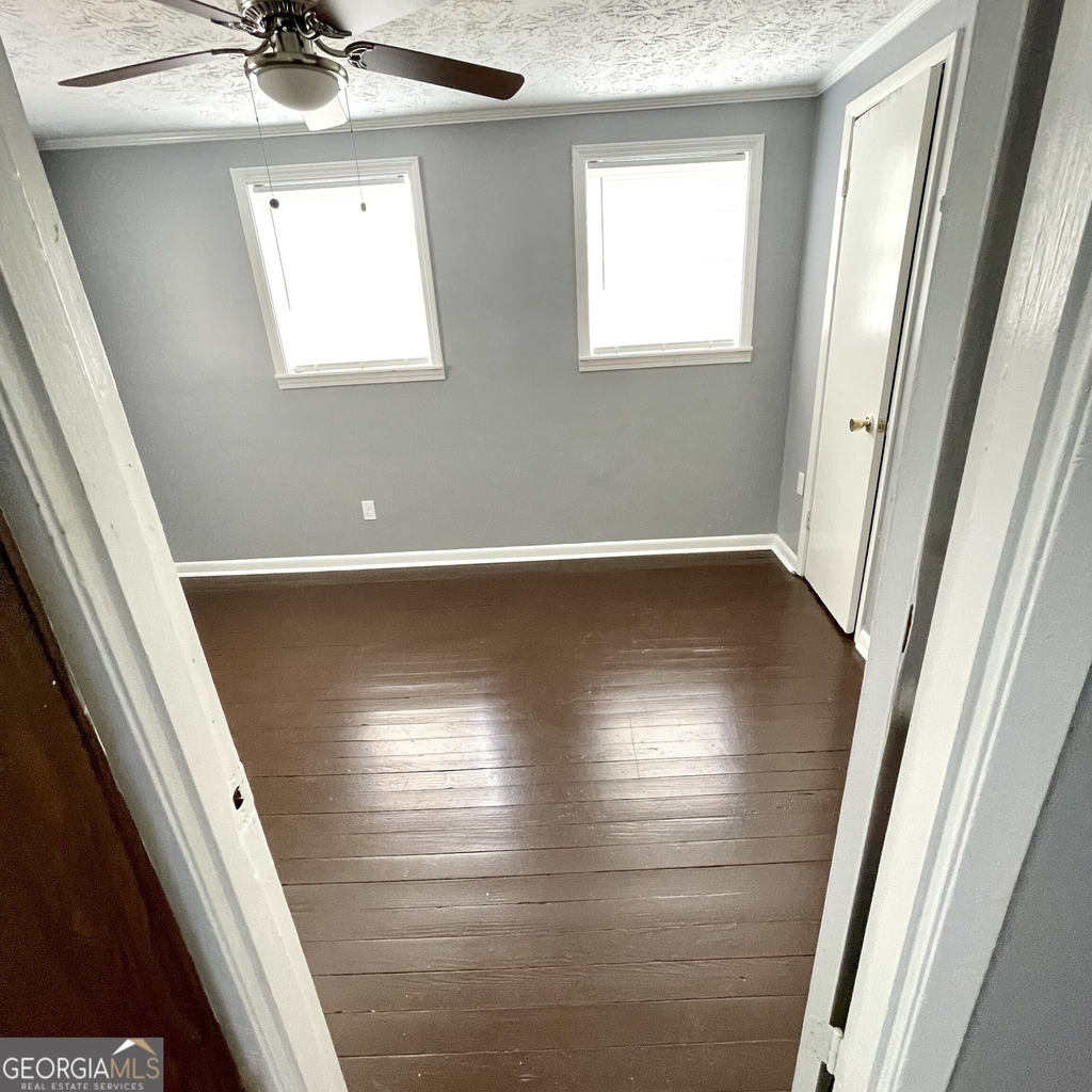 306 E Moore Street - Photo 11