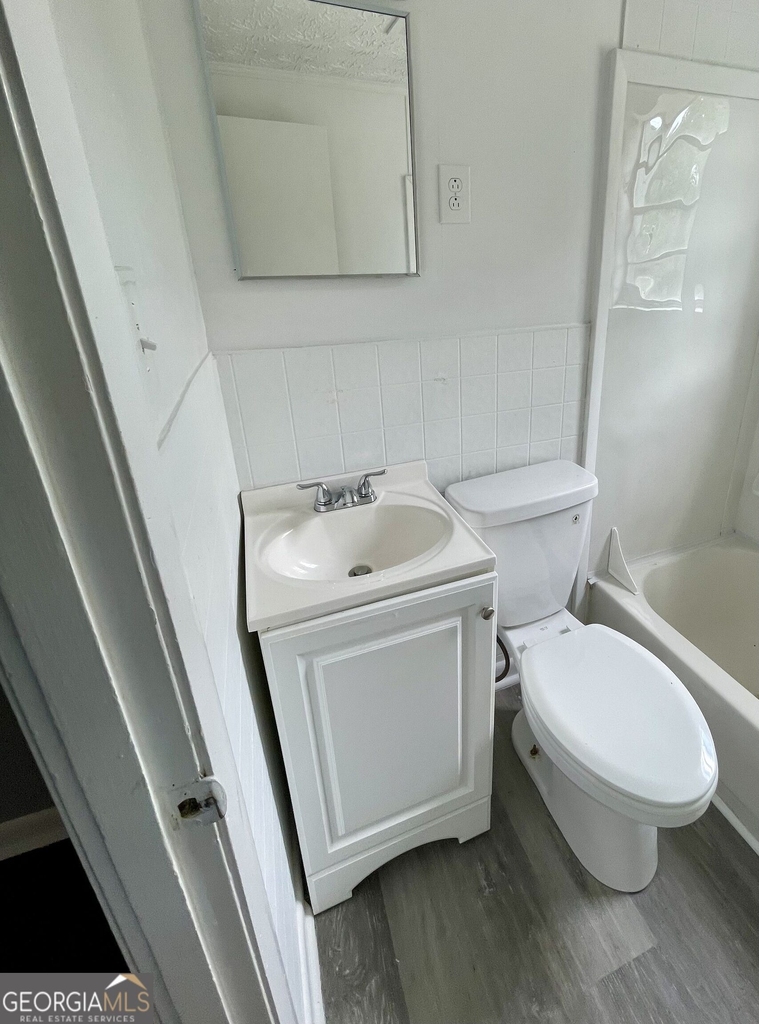 306 E Moore Street - Photo 7