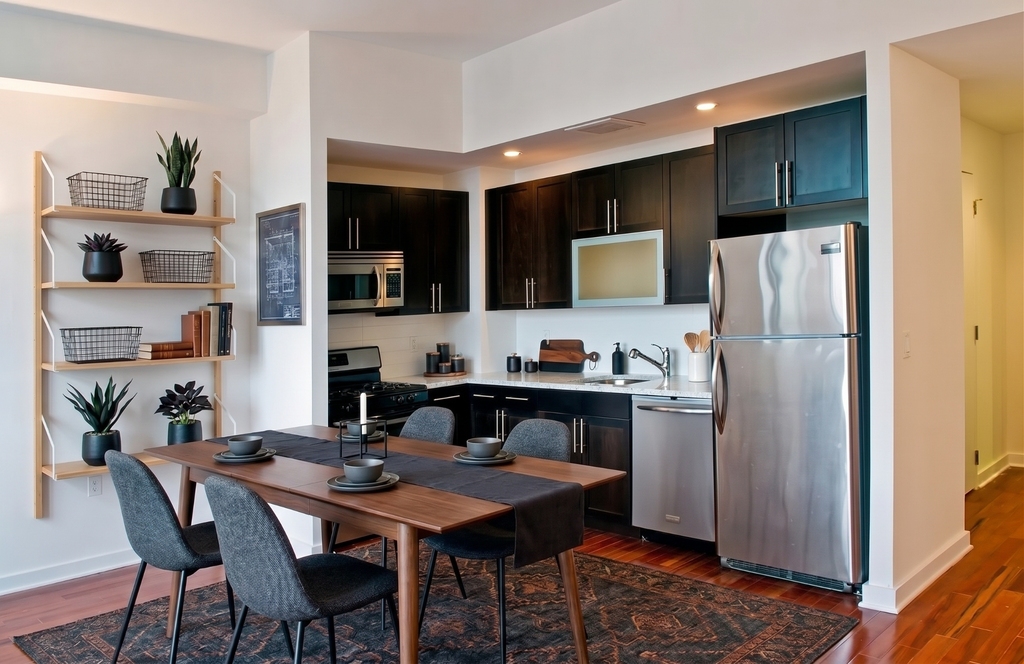 454 Manhattan Avenue - Photo 3