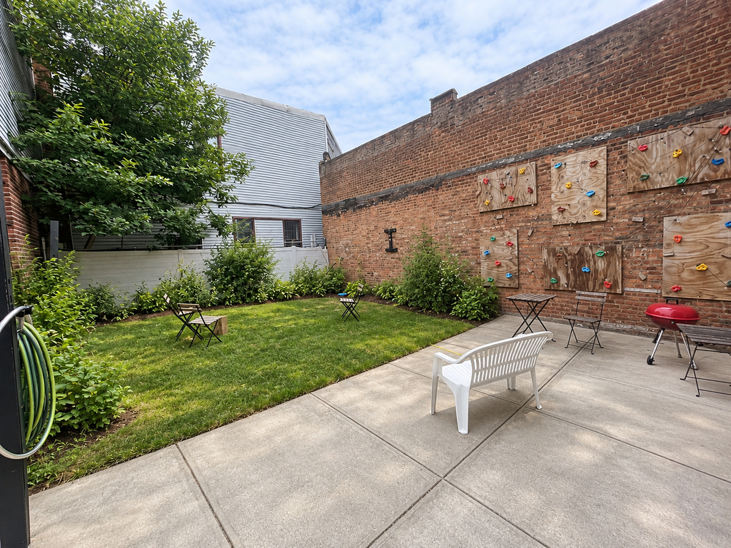 1513 Gates Avenue - Photo 8