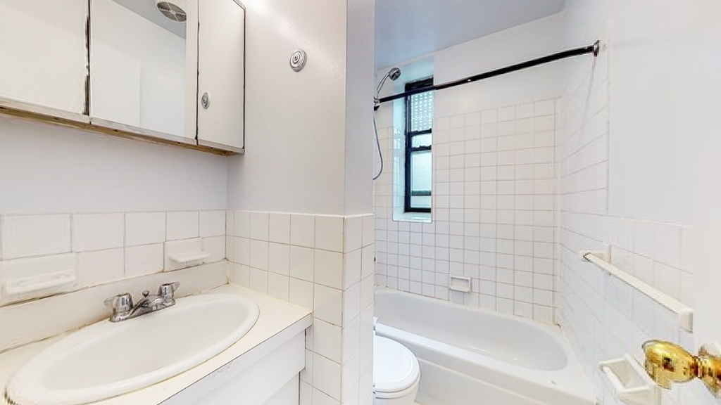 324 East 91st Street - Photo 4