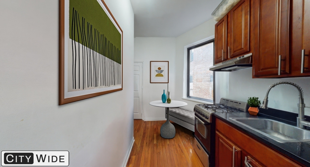 176 Thompson Street - Photo 2