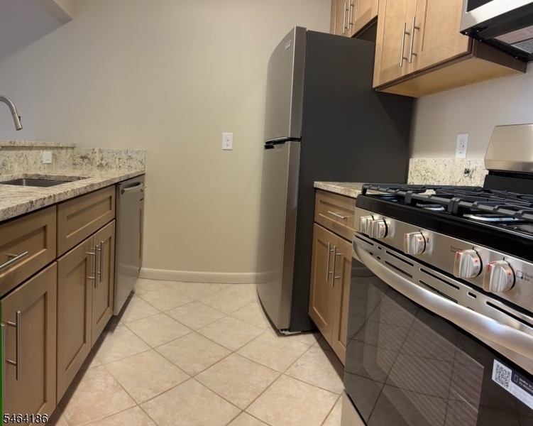 65 E Milton Avenue - Photo 4