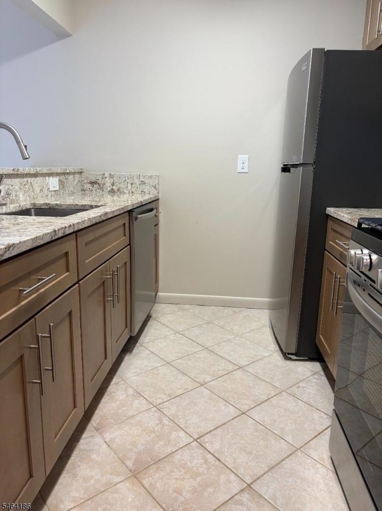 65 E Milton Avenue - Photo 3