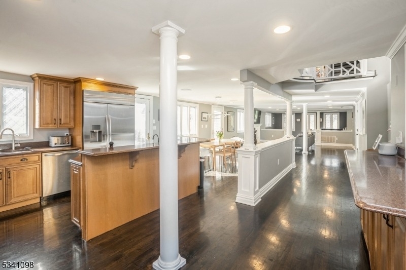 88 W Main St - Photo 9