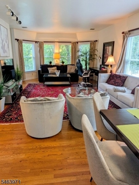 36 Phoenix Ave - Photo 4