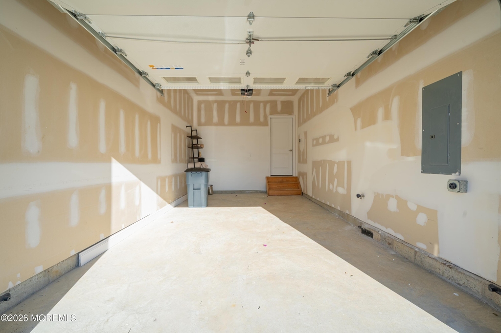 221 Brighton Avenue - Photo 18