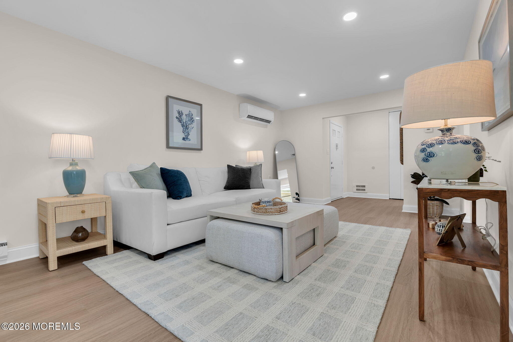 107 Blake Circle - Photo 1