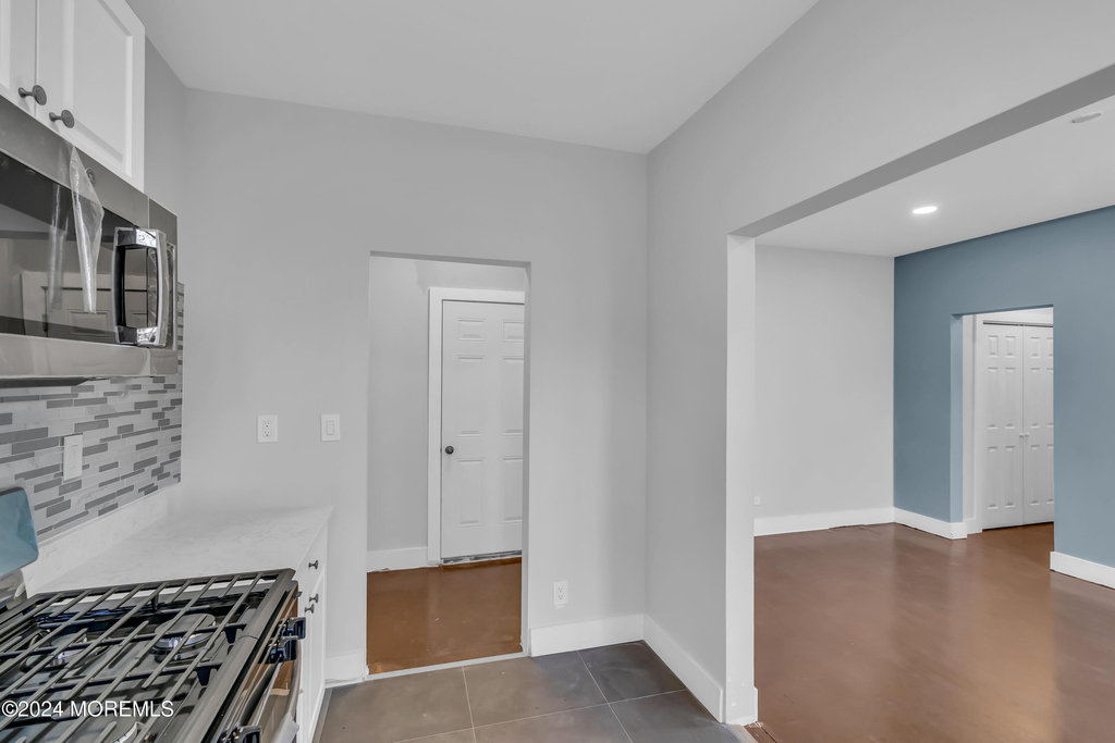 922 4th Avenue - Photo 8