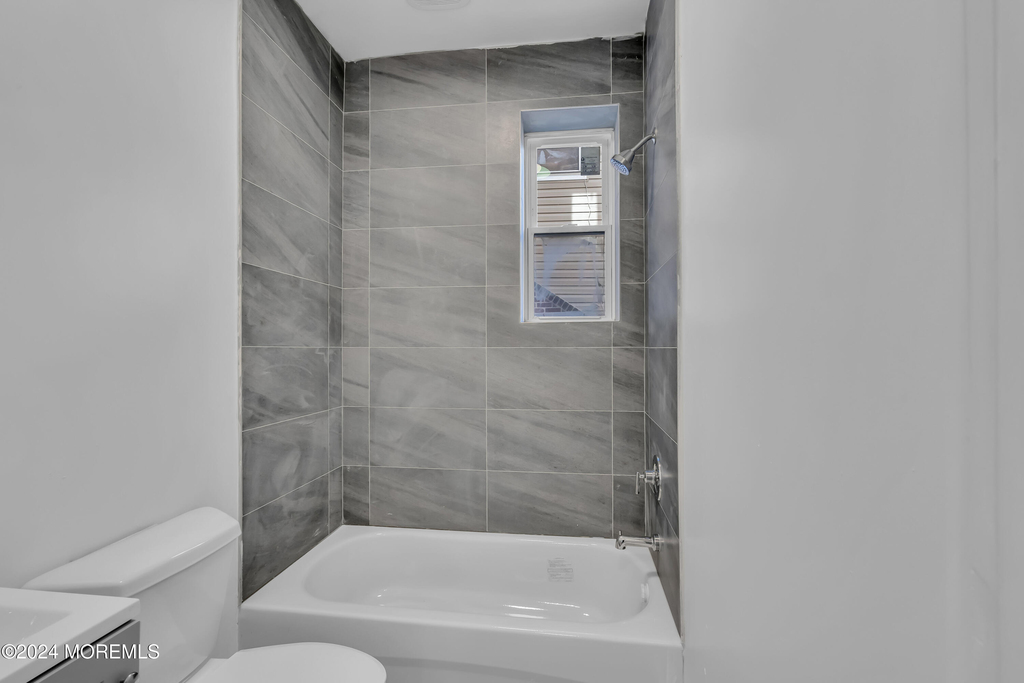 922 4th Avenue - Photo 2