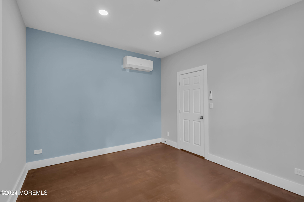 922 4th Avenue - Photo 3